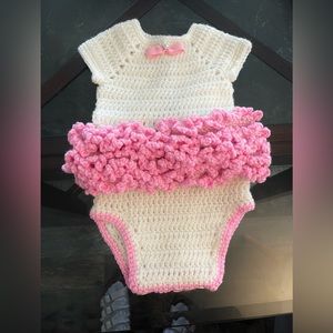 Baby Ballerina crochet romper 0 to 3 m. Handmade New.